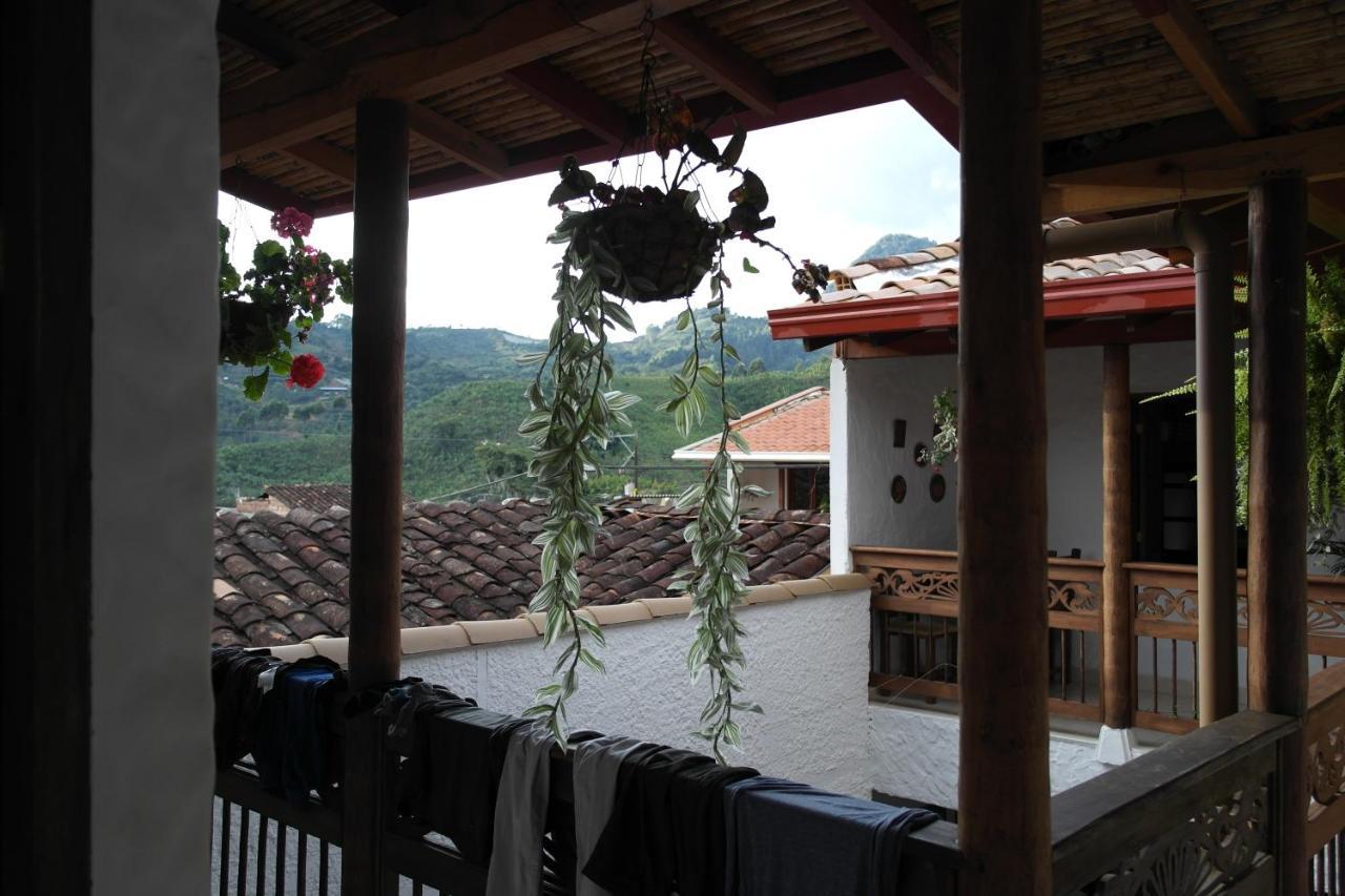Sergeant Pepper'S Hostel Jardin Bagian luar foto