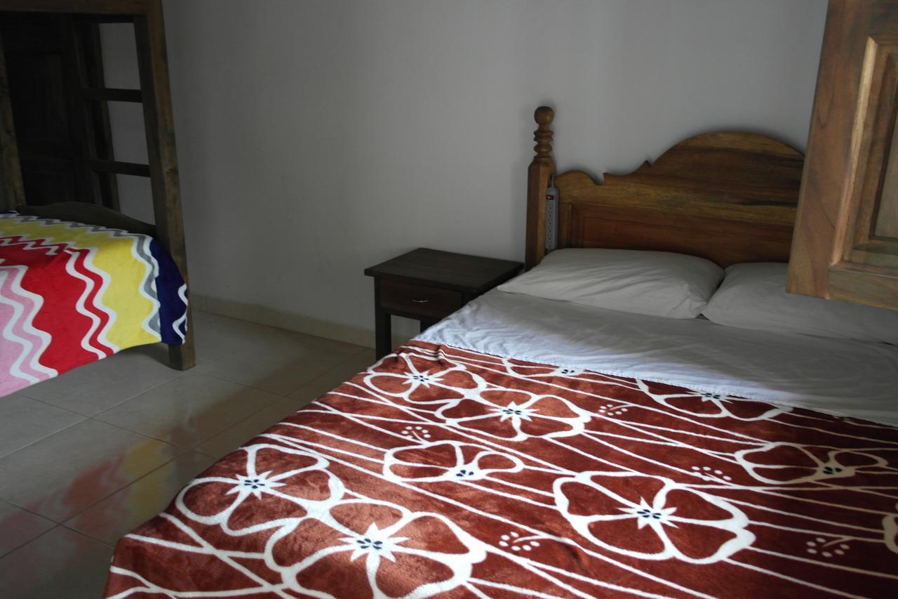 Sergeant Pepper'S Hostel Jardin Bagian luar foto