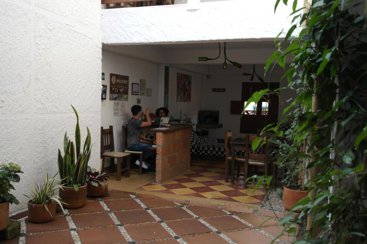 Sergeant Pepper'S Hostel Jardin Bagian luar foto