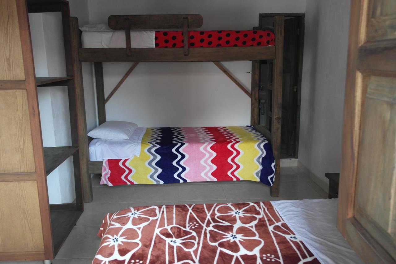 Sergeant Pepper'S Hostel Jardin Bagian luar foto